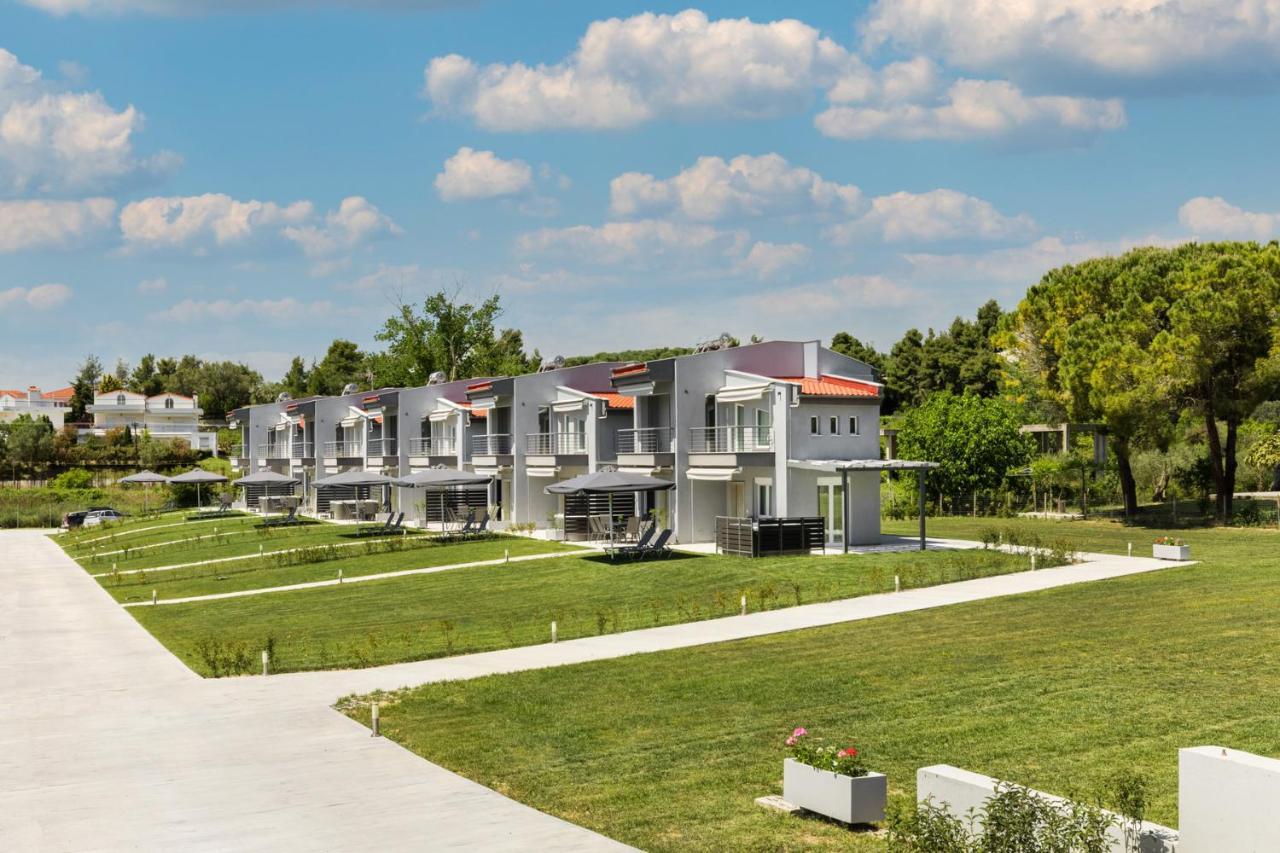 V Luxury Apartments Posidi ภายนอก รูปภาพ