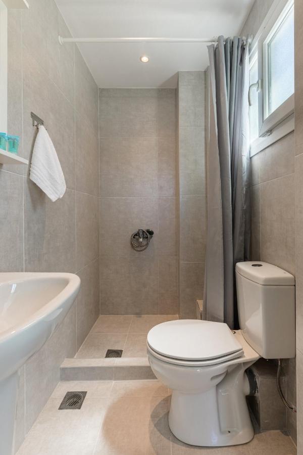 V Luxury Apartments Posidi ภายนอก รูปภาพ
